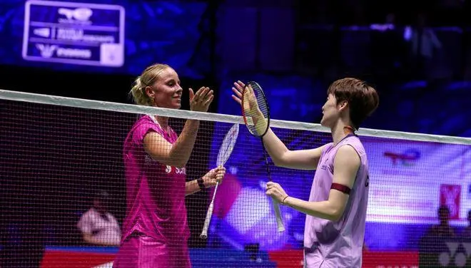 翁泓阳羽毛球比赛首局失利 开局阶段陷入被动局面