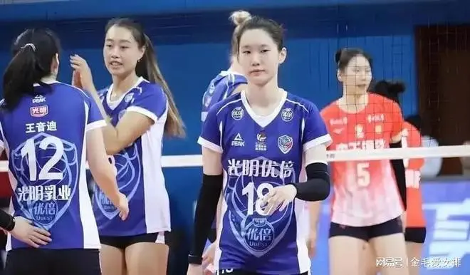 上海女排连胜仍有问题 范赖克状态下滑蔡斌未给新人机会